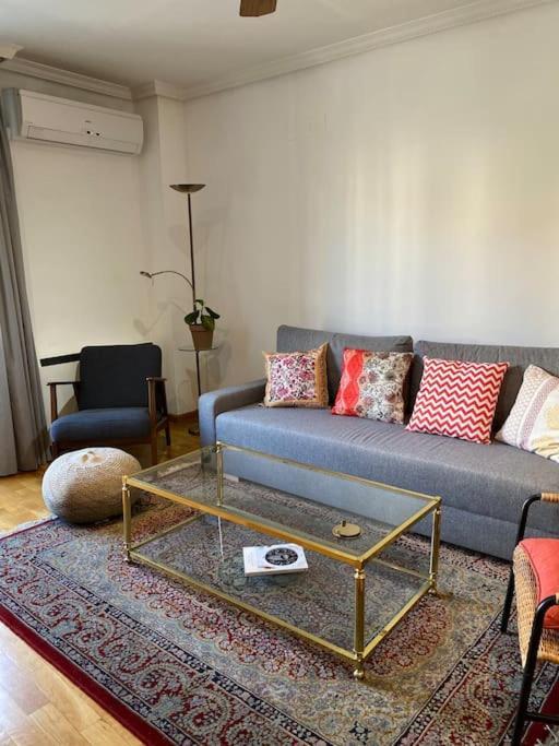 Lovely 2 Bedrooms Apartment Main Square Plasencia Esterno foto