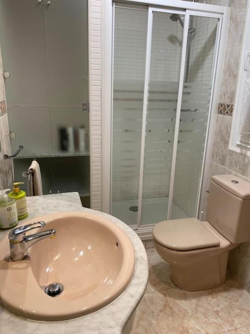 Lovely 2 Bedrooms Apartment Main Square Plasencia Esterno foto